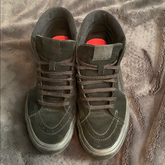 Men’s Vans HighTops Black (Size: 9) (Gently Worn) - Picture 1 of 7